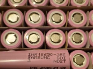 Samsung INR18650-35E 3500mAh 8A Li-ion 3.7V 18650